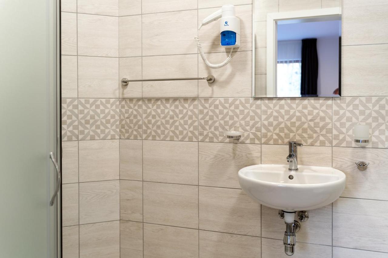 Guest Rooms Asenevtsi City Center Weliko Tarnowo Exterior foto
